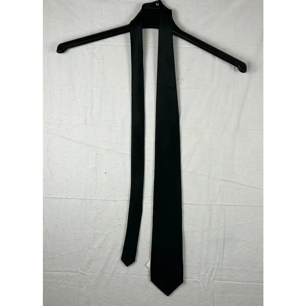 Van Heusen Solid Black Satin Tie NWT V10759001, Necktie for Men, 4 Inch Wide